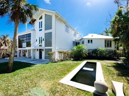 5721 Sanibel Captiva Rd, Sanibel FL  33957-2309 exterior