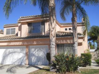 2103 Opal Rdg, Vista, CA 92081-8803