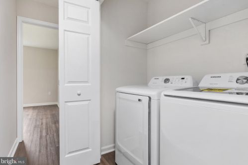 353 Banks Fort Rd, Strasburg VA  22657-2159 exterior