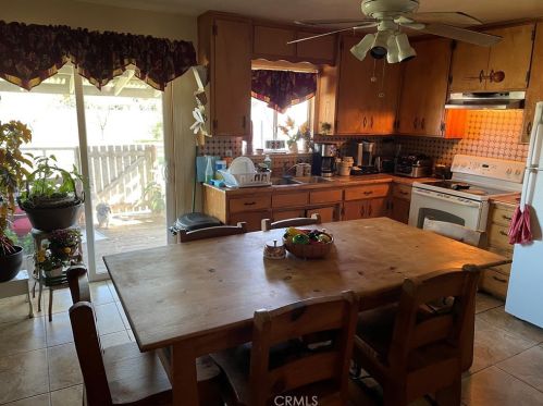 7190 Almond Ave, Winton CA  95388-9325 exterior
