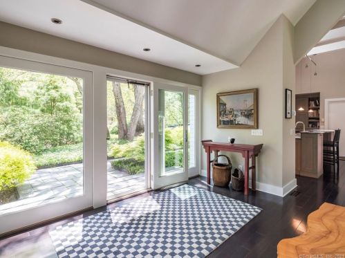 80 Ingham Hill Rd, Essex CT  06426-1507 exterior