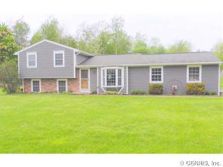 4371 Birchwood Ln, Marion, NY 14505-9317
