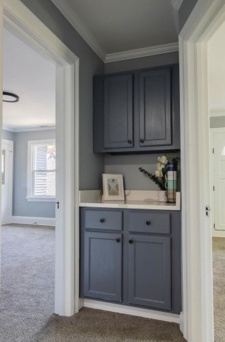 2726 Beverly Rd, Milwaukee WI  53211-2438 exterior