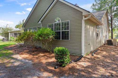 3250 John Bartram Pl, Mount Pleasant SC  29466-7079 exterior