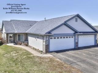 537 Meadows Dr, Hammond, WI 54015-9669