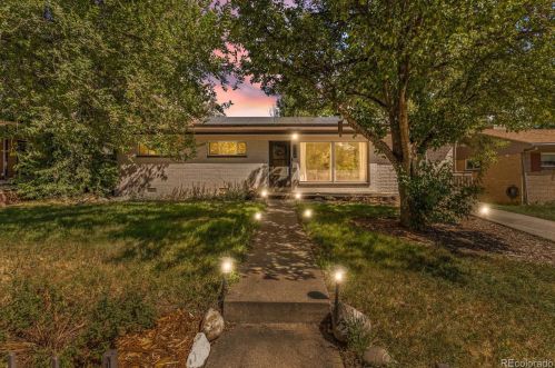 8530 Circle Dr, Westminster CO  80031-3735 exterior