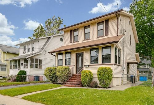 270 Centre St, Nutley, NJ 07110-2702