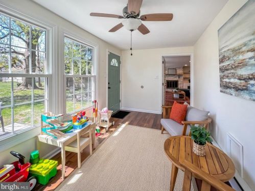 433 Jefferson Ave, Yardley PA  19067-2135 exterior