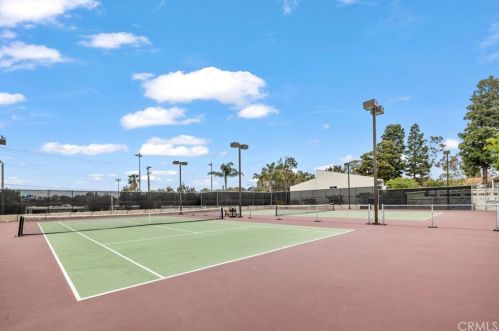 641 Prospect Ave, Redondo Beach CA  90277-4467 exterior