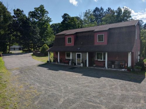 8 Little City Rd, Higganum, CT 06441-4323