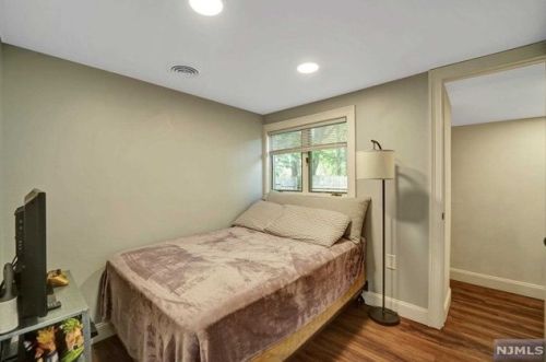 20 Highland Ave, West Milford NJ  07480-3855 exterior