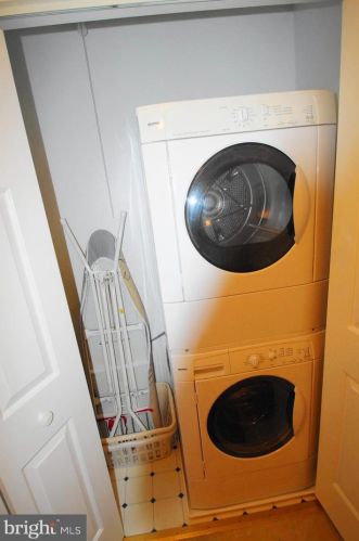 26 Portsmouth Ct, Southampton PA 18966-2620 exterior