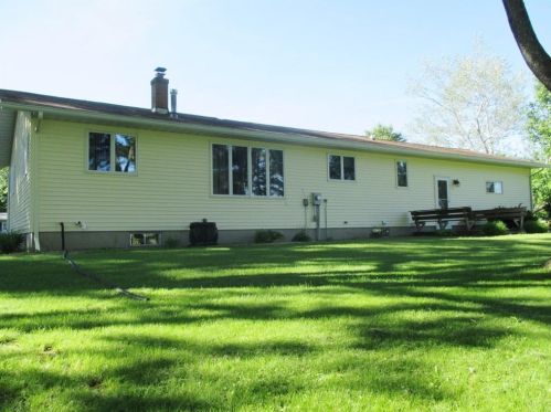 555 Walnut St, Gilman, WI 54433-9374