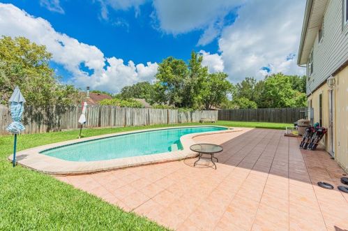 707 Land Grant Dr, Richmond, TX 77406-2111