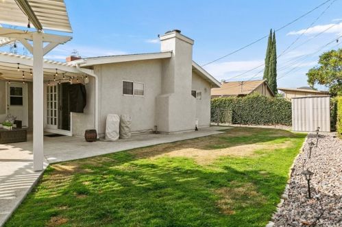 1243 Chestnut Ave, Orange CA 92867-3836 exterior