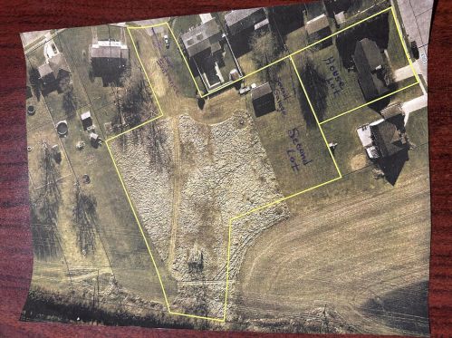 104 Flax Dr, London, OH 43140-1057