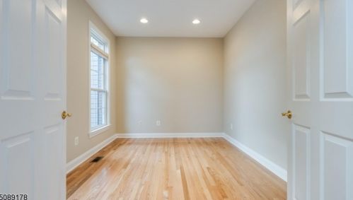 31 Vail Ln, Flemington NJ  08822-3453 exterior