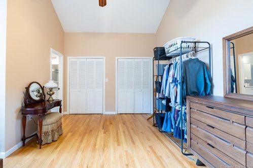 20 Del Prado Dr, Bristol CT  06010-2333 exterior