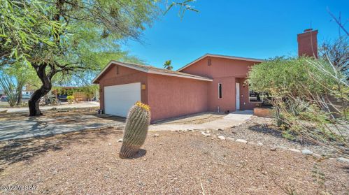 4633 Calle Don Tomas, Tucson AZ  85757-9448 exterior