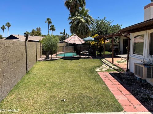 2316 Temple St, Chandler AZ  85224-2517 exterior