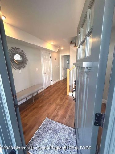 5 Fort Ave, Pelican Island NJ  08751-1512 exterior