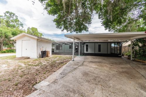 21637 Southwood Dr, Lutz FL  33549-4127 exterior