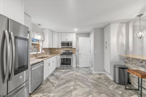 1283 State St, Industrial Hillside, NJ 07205-2319