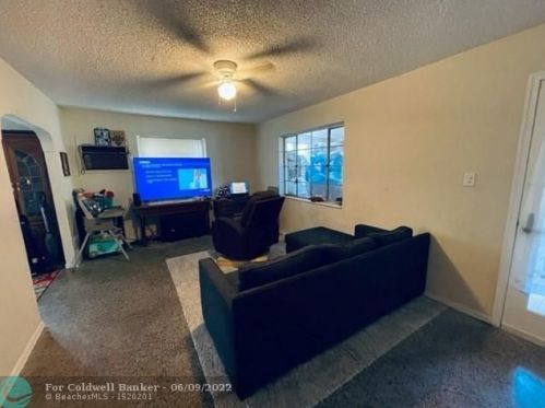 1101 3rd St, Boynton Beach, FL 33435-6008