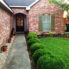200 Saint Blaise Ln, Youngsville, LA 70592-5383