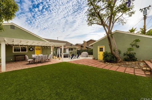 2717 Palmyra Ave, Orange CA 92869-4762 exterior