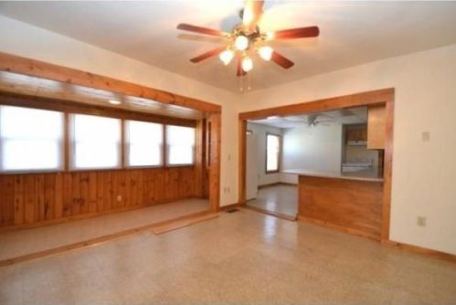 12 Quincy St, Nashua NH  03060-3417 exterior