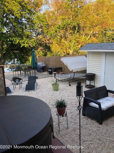 323 Lk Shr Dr, Bricktown NJ 08723-6013 exterior