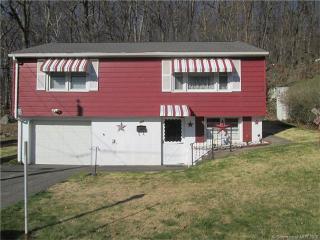 145 Santa Maria Dr, Waterbury, CT 06704-2313