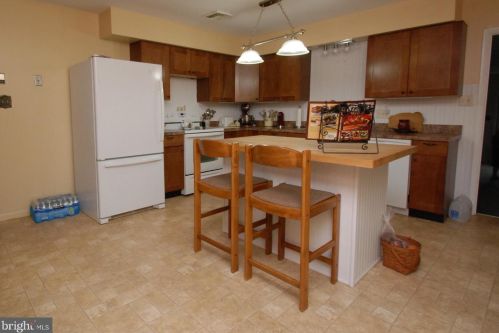 730 Nicholson Ave, Douglassville PA  19518-1569 exterior