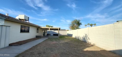 18821 17 Ave, Phoenix AZ 85027-3535 exterior