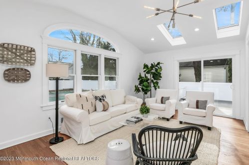 11 Fisher Pl, Tinton Falls NJ  07701-2317 exterior