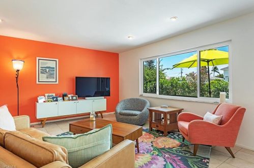 630 93rd Ave, Naples, FL 34108-2439