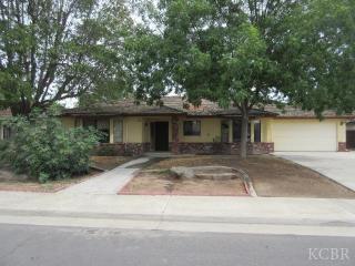 298 Windsor Dr, Hanford, CA 93230-7137