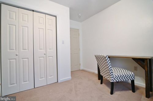 23 Bobby Ln, Edinburg VA  22824-2552 exterior