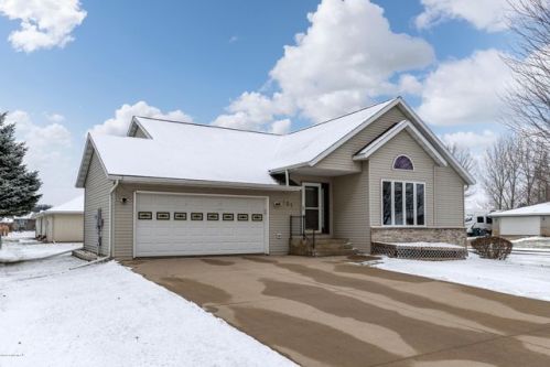 901 Jefferson Ave, Eyota, MN 55934-3104