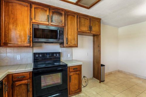 1812 Golf Rd, Turlock CA  95380-9746 exterior