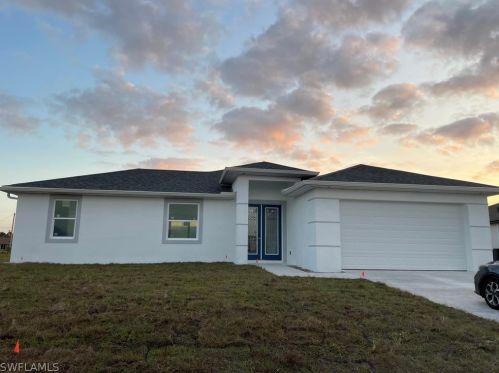 2617 42nd St, Lehigh Acres, FL 33971-5725