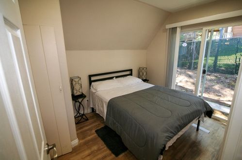 118 Sherwood Blvd, Big Bear City CA  92314-8933 exterior