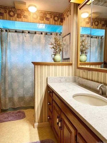 242 Dahlia Dr, Mahopac NY  10541-3768 exterior