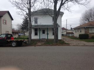 353 Goodrich St, Newcomerstown, OH 43832-1135