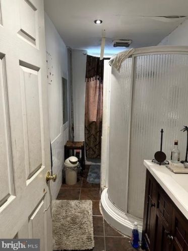 902 Chelten Ave, Philadelphia PA 19138-1714 exterior