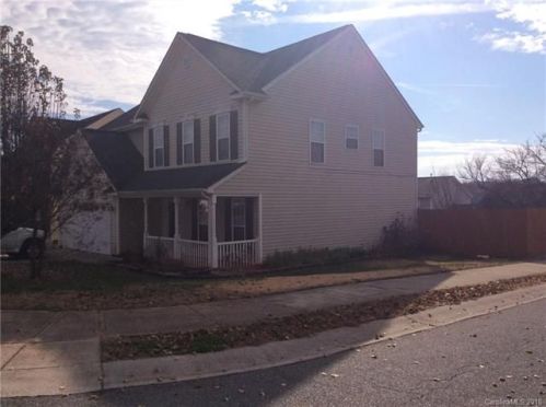 2100 Ballingarry Dr, Statesville, NC 28625-8292