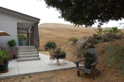40 Little Merrill Rd, San Juan Bautista, CA 95045-9730