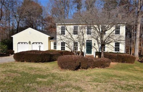3 Helmwood Ct, Greensboro, NC 27410-3709