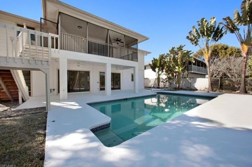 27293 Arroyal Rd, Bonita Springs, FL 34135-4304